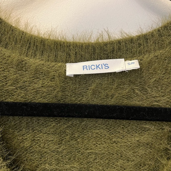 Ladies Fuzzy Sweater - Picture 2 of 4